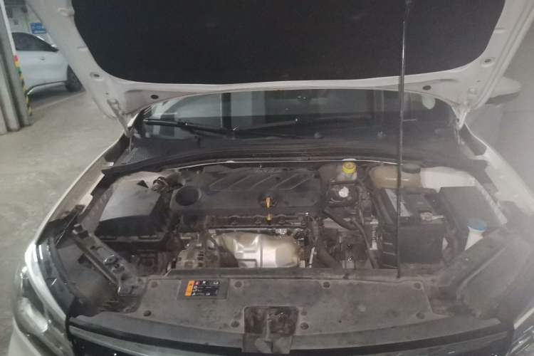 Used Roewe i5 2020 1.5L Manual 4G Connect Leehao Flagship Edition Engine Bay