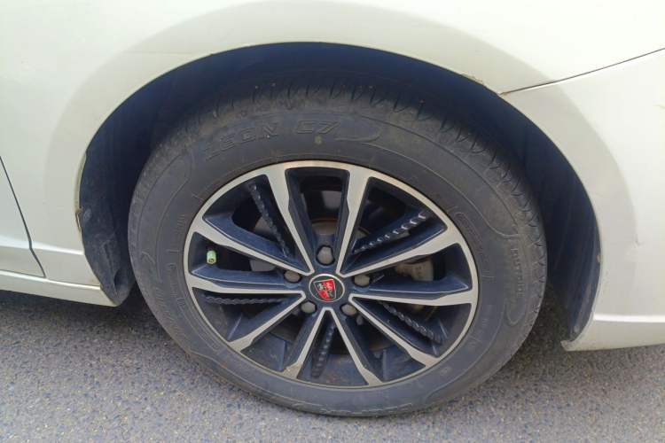 Used Roewe i5 2020 1.5L Automatic 4G Connect Luxury Flagship Edition Exterior 1