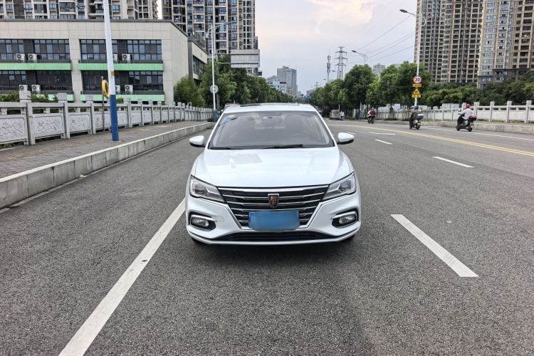 Used Roewe i5 2020 1.5L Manual 4G Connect Leehao Flagship Edition Exterior 2