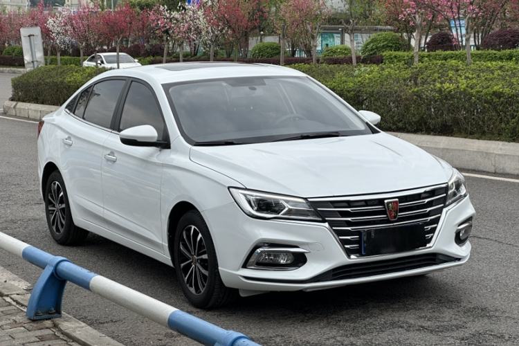 Used Roewe i5 2020 1.5L Manual 4G Connect Leehao Flagship Edition Exterior 2