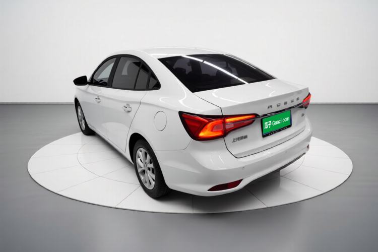 Used Roewe i5 2020 1.5L Manual 4G Connect Luxury Edition Exterior 3