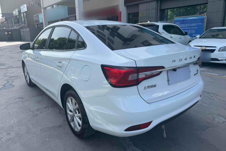 Used Roewe i5 2020 1.5L Manual 4G Connect Luxury Edition Exterior 3