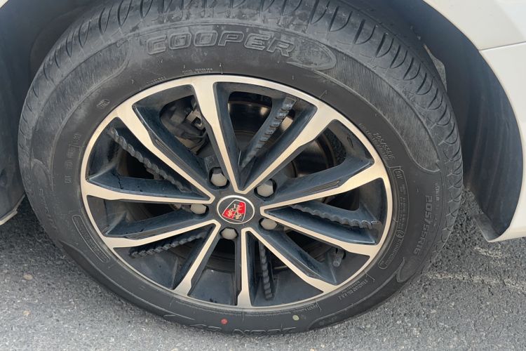 Used Roewe i5 2020 1.5L Automatic 4G Connected Leading Intelligent Driving Edition Exterior 3