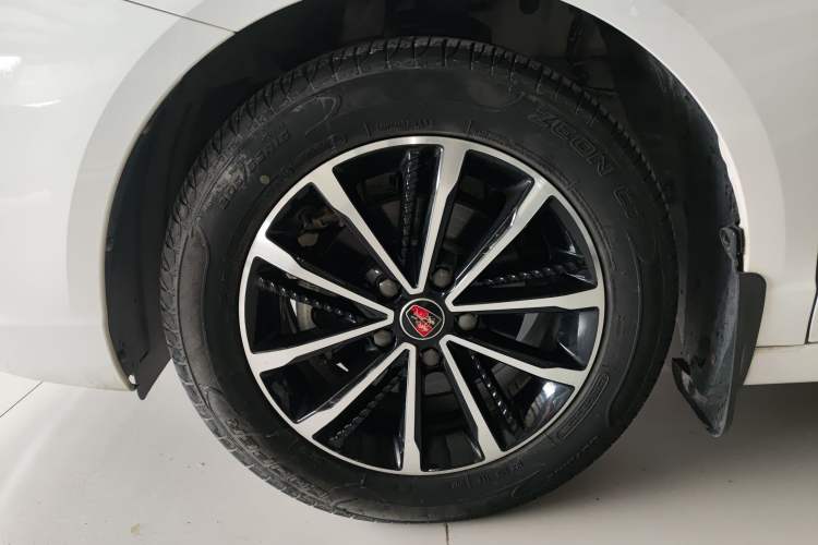 Used Roewe i5 2020 1.5L Automatic 4G Connect Luxury Flagship Edition Exterior 4