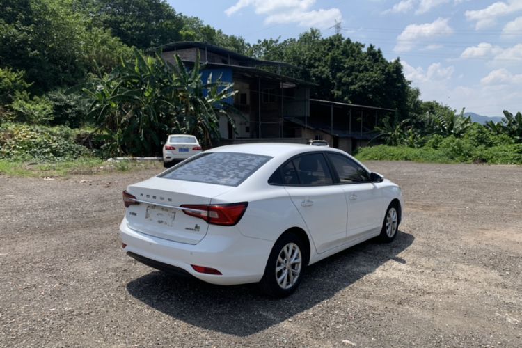 Used Roewe i5 2020 1.5L Manual 4G Connect Luxury Edition Exterior 5
