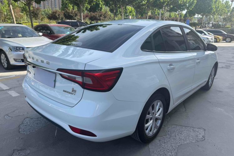 Used Roewe i5 2020 1.5L Manual 4G Connect Luxury Edition Exterior 5
