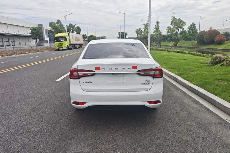 Used Roewe i5 2020 1.5L Automatic 4G Connect Luxury Flagship Edition Exterior 5