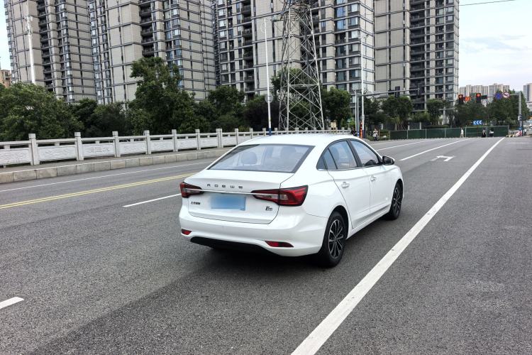 Used Roewe i5 2020 1.5L Manual 4G Connect Leehao Flagship Edition Exterior 5