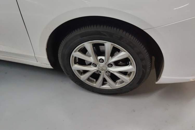 Used Roewe i5 2020 1.5L Manual 4G Connect Luxury Edition Exterior 7