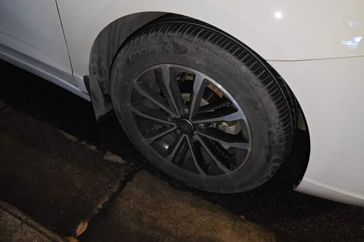 Used Roewe i5 2020 1.5L Automatic 4G Connect Luxury Flagship Edition Exterior 7