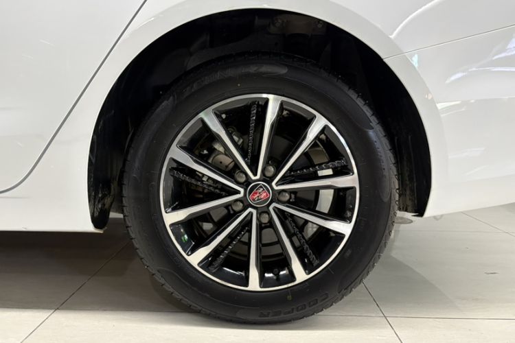 Used Roewe i5 2020 1.5L Automatic 4G Connect Luxury Flagship Edition Exterior 9