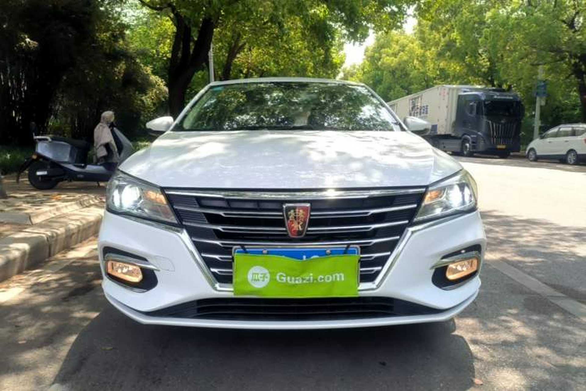 Used Roewe i5 2020 1.5L Manual 4G Connect Luxury Edition Front