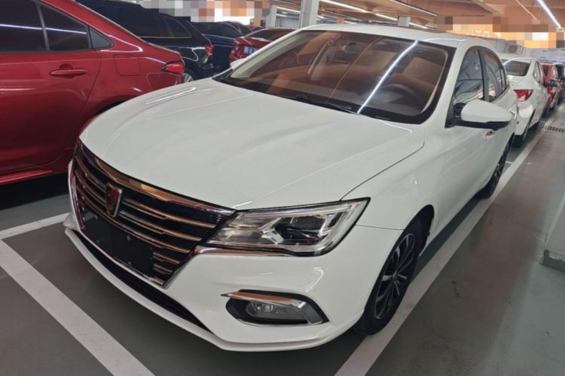 Used Roewe i5 2020 1.5L Automatic 4G Connect Luxury Flagship Edition Front Left 45 Deg