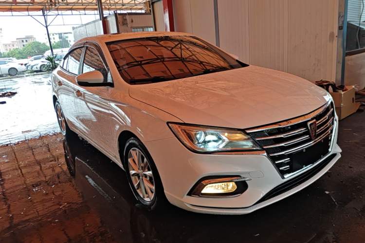 Used Roewe i5 2020 1.5L Automatic 4G Connected Linghao Edition Front Right 45 Deg