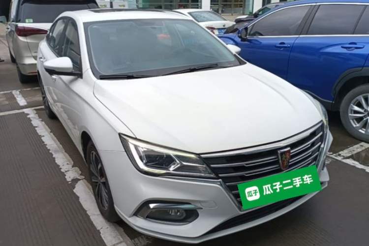 Used Roewe i5 2020 1.5L Automatic 4G Connect Luxury Flagship Edition Front Right 45 Deg