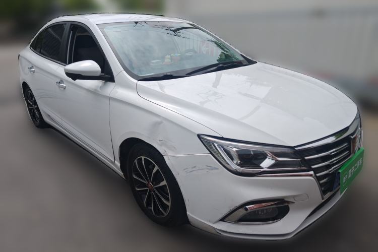 Used Roewe i5 2020 1.5L Automatic 4G Connect Luxury Flagship Edition Front Right 45 Deg