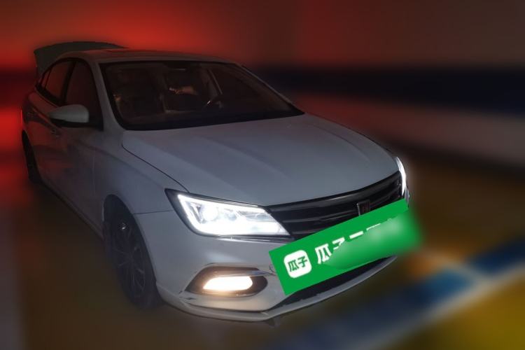 Used Roewe i5 2020 1.5L Automatic 4G Connect Luxury Flagship Edition Front Right 45 Deg