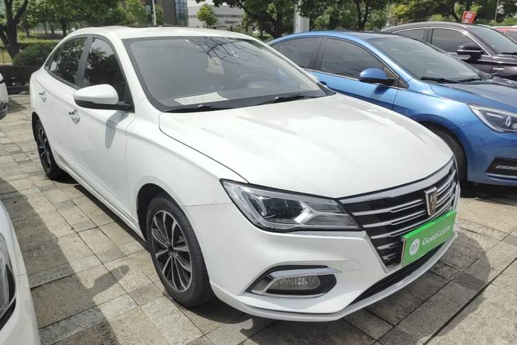 Used Roewe i5 2020 1.5L Manual 4G Connect Leehao Flagship Edition Front Right 45 Deg