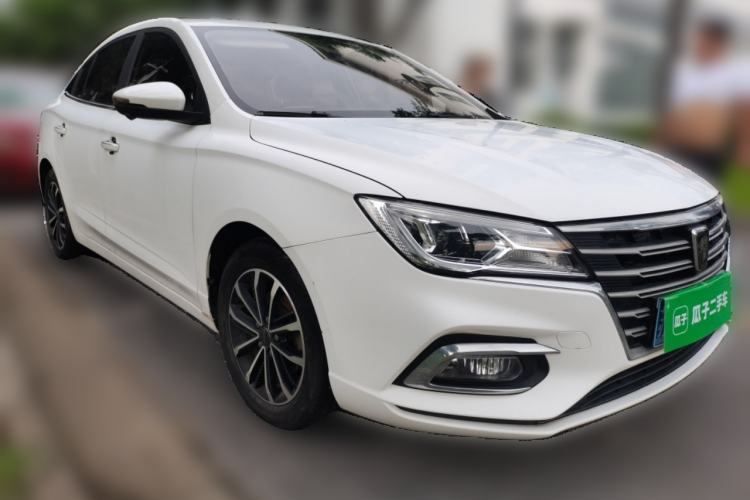 Used Roewe i5 2020 1.5L Automatic 4G Connect Luxury Flagship Edition Front Right 45 Deg