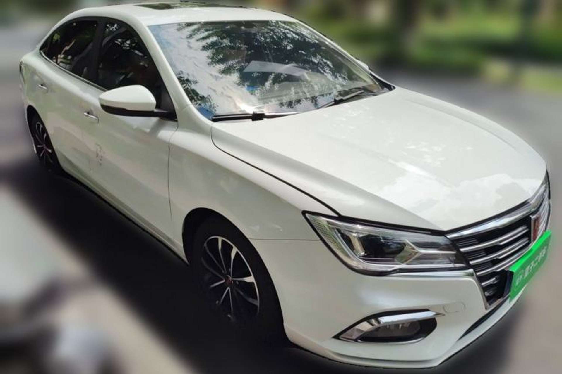 Used Roewe i5 2020 1.5L Manual 4G Connect Leehao Flagship Edition Front Right 45 Deg