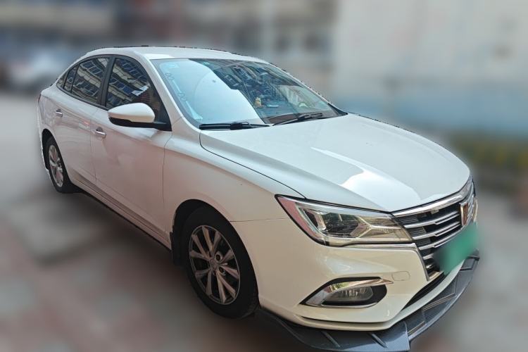 Used Roewe i5 2020 1.5L Manual 4G Connect Luxury Edition Front Right 45 Deg