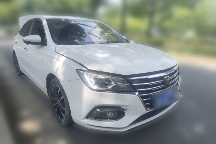 Used Roewe i5 2020 1.5L Automatic 4G Connect Luxury Flagship Edition Front Right 45 Deg