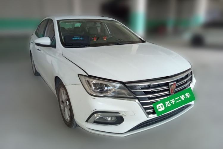 Used Roewe i5 2020 1.5L Manual 4G Connect Luxury Edition Front Right 45 Deg