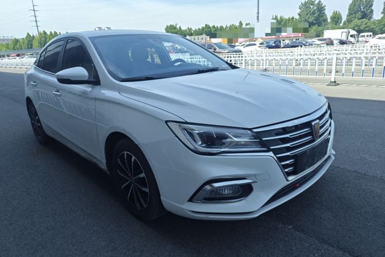 Used Roewe i5 2020 1.5L Manual 4G Connect Leehao Flagship Edition Front Right 45 Deg