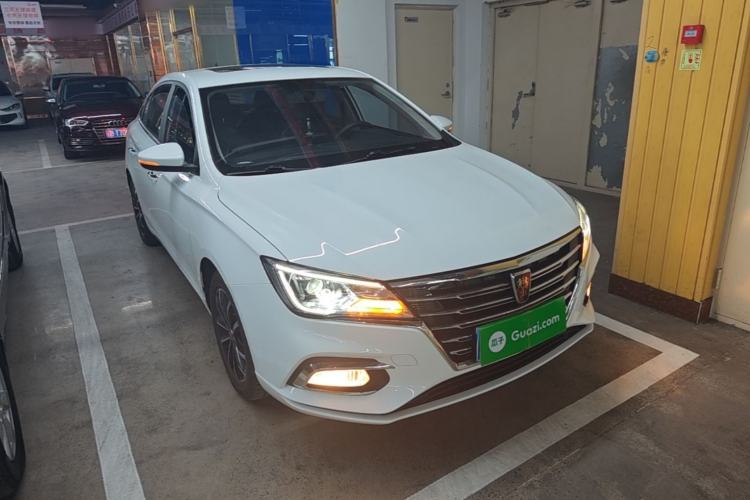Used Roewe i5 2020 1.5L Manual 4G Connect Leehao Flagship Edition Front Right 45 Deg