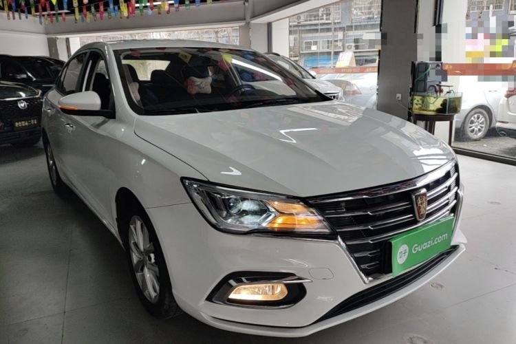Used Roewe i5 2020 1.5L Manual 4G Connect Luxury Edition Front Right 45 Deg