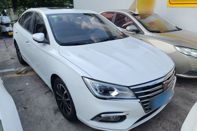 Used Roewe i5 2020 1.5L Manual 4G Connect Leehao Flagship Edition Front Right 45 Deg