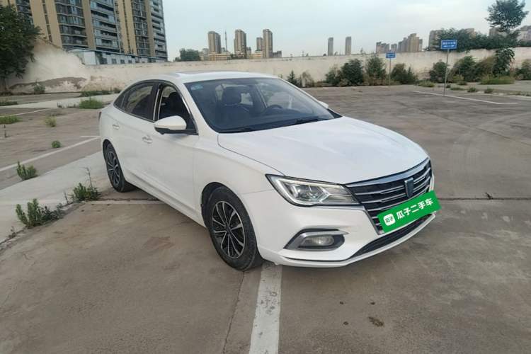 Used Roewe i5 2020 1.5L Automatic 4G Connect Luxury Flagship Edition Front Right 45 Deg