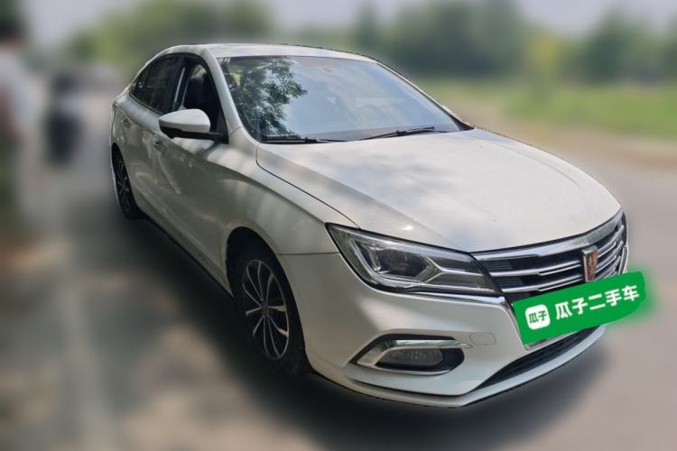 Used Roewe i5 2020 1.5L Automatic 4G Connect Luxury Flagship Edition Front Right 45 Deg