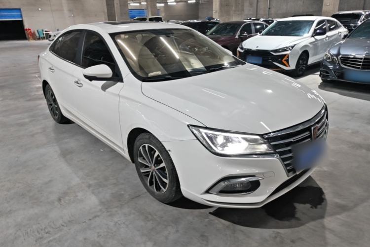 Used Roewe i5 2020 1.5L Automatic 4G Connect Luxury Flagship Edition Front Right 45 Deg