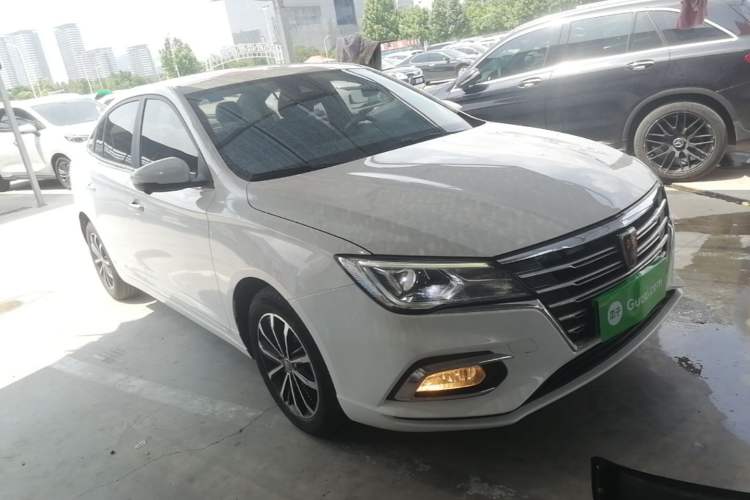 Used Roewe i5 2020 1.5L Automatic 4G Connected Leading Intelligent Driving Edition Front Right 45 Deg