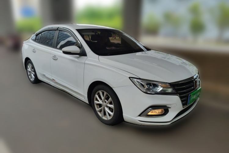 Used Roewe i5 2020 1.5L Manual 4G Connect Luxury Edition Front Right 45 Deg