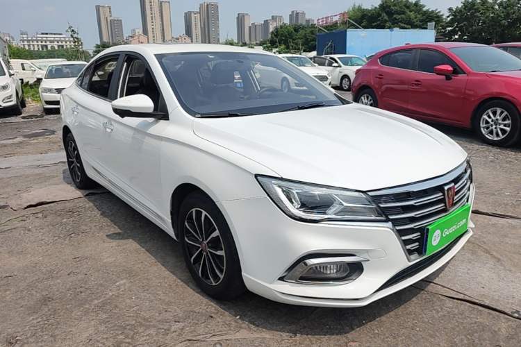 Used Roewe i5 2020 1.5L Automatic 4G Connect Luxury Flagship Edition Front Right 45 Deg