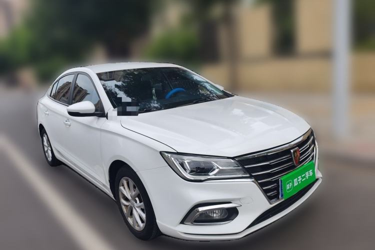 Used Roewe i5 2020 1.5L Manual 4G Connect Luxury Edition Front Right 45 Deg