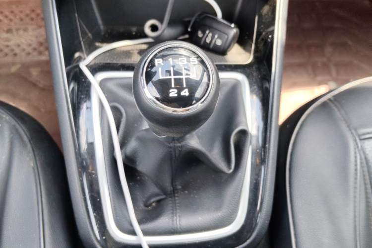 Used Roewe i5 2020 1.5L Manual 4G Connect Luxury Edition Gear Lever
