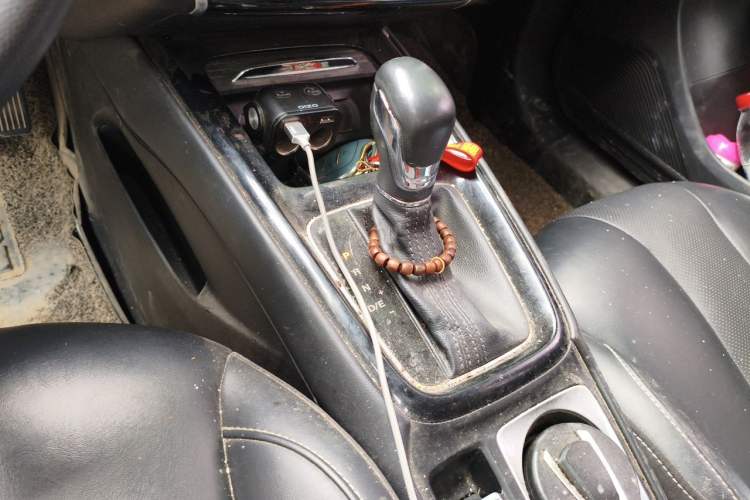 Used Roewe i5 2020 1.5L Automatic 4G Connect Luxury Flagship Edition Gear Lever