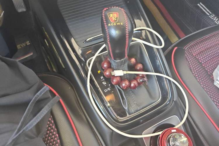 Used Roewe i5 2020 1.5L Automatic 4G Connect Luxury Flagship Edition Gear Lever