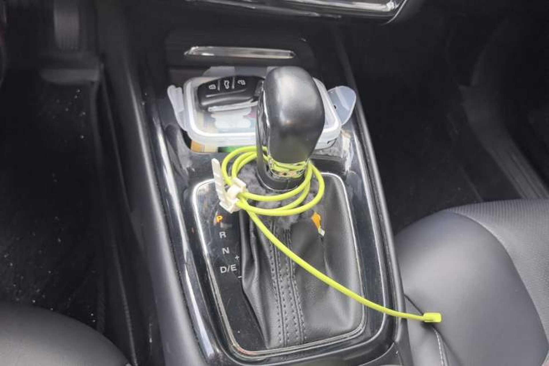 Used Roewe i5 2020 1.5L Automatic 4G Connect Luxury Flagship Edition Gear Lever