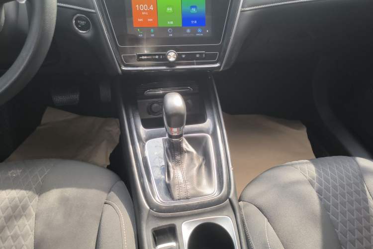 Used Roewe i5 2020 1.5L Automatic 4G Connected Linghao Edition Gear Lever