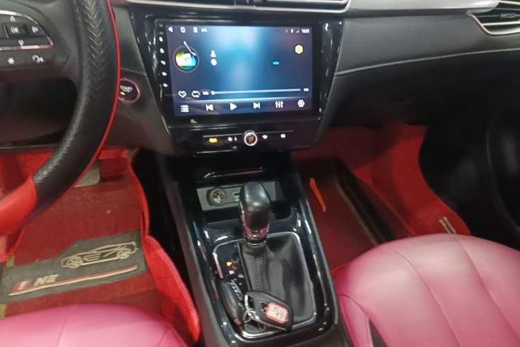 Used Roewe i5 2020 1.5L Automatic 4G Connected Linghao Edition Gear Lever