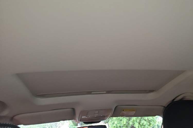 Used Roewe i5 2020 1.5L Automatic 4G Connected Linghao Edition Headliner