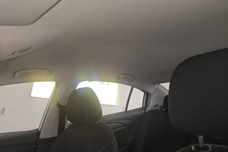 Used Roewe i5 2020 1.5L Manual 4G Connect Luxury Edition Headliner