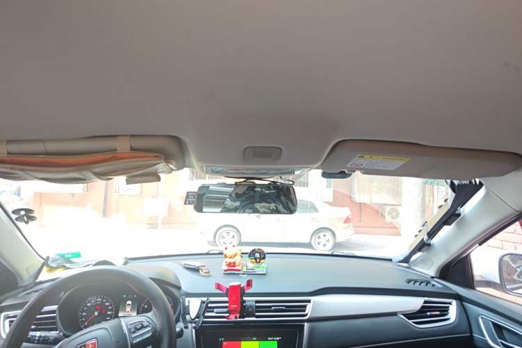 Used Roewe i5 2020 1.5L Manual 4G Connect Luxury Edition Headliner
