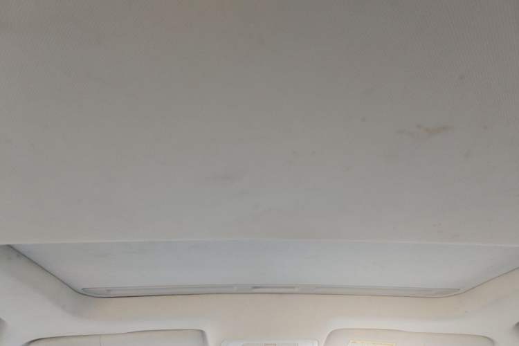 Used Roewe i5 2020 1.5L Automatic 4G Connected Linghao Edition Headliner