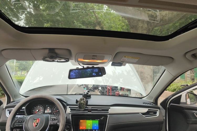 Used Roewe i5 2020 1.5L Automatic 4G Connected Linghao Edition Headliner
