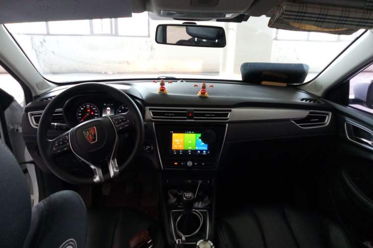 Used Roewe i5 2020 1.5L Manual 4G Connect Luxury Edition Headliner
